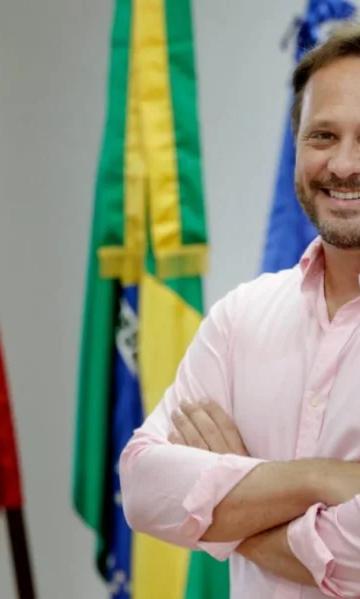 Adriano Silva